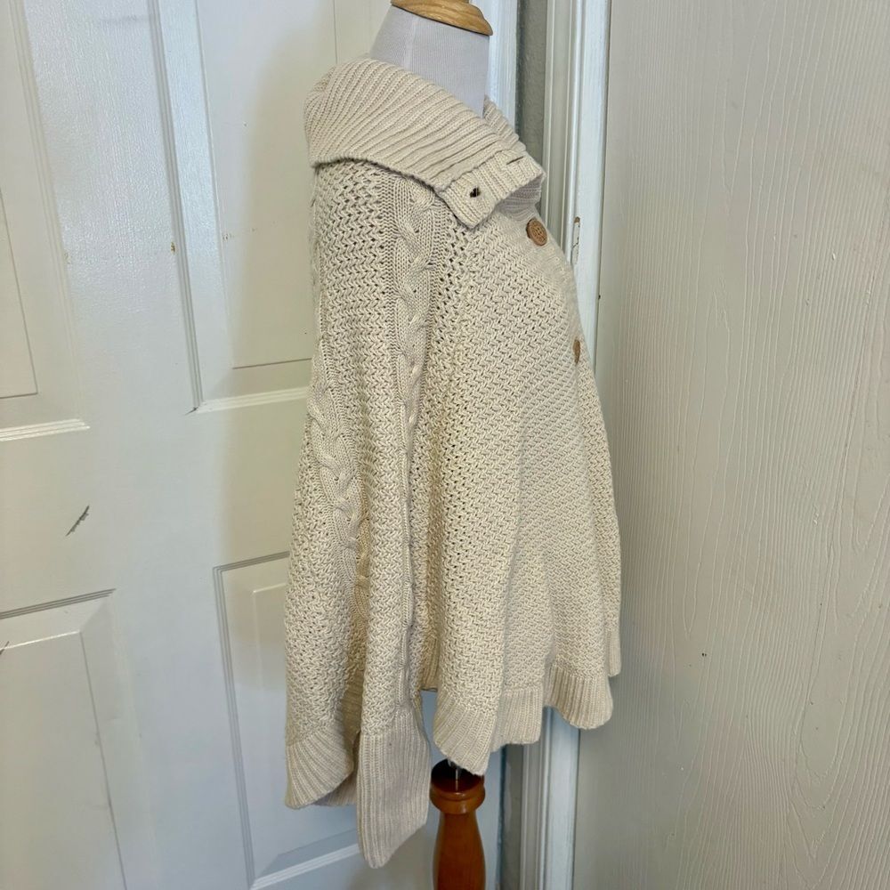 UGG Maribeth Cape Sweater G2 - Picture 4 of 9